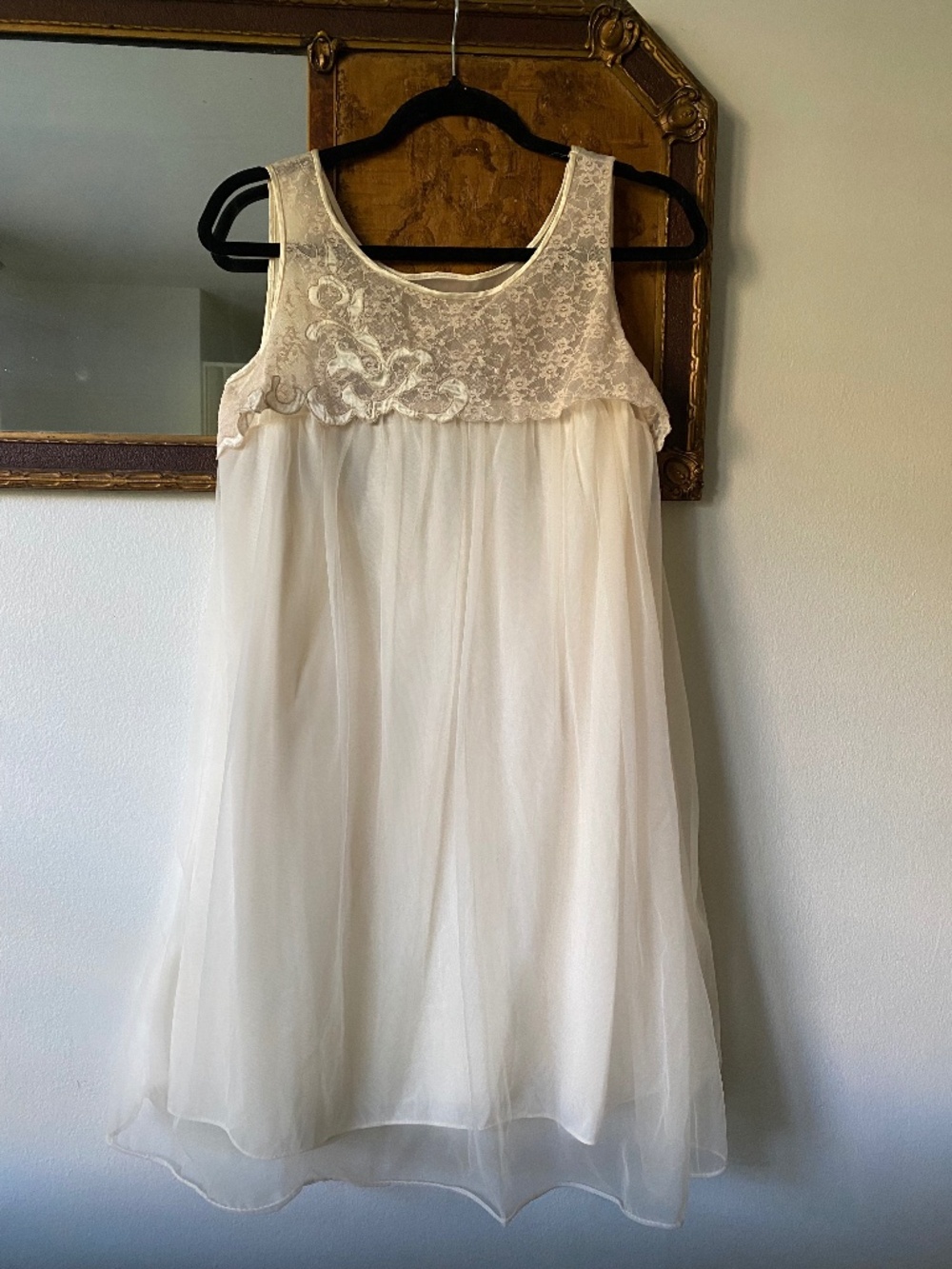 Vintage 1960s Cream Lace Babydoll Half Slip Coquette Retro MCM M/L